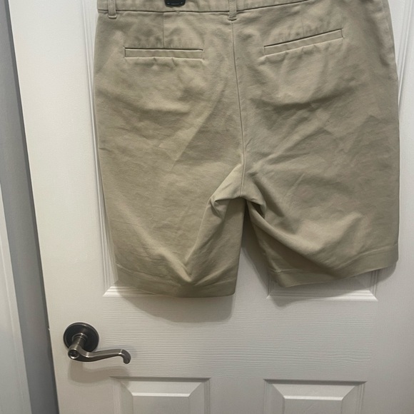Liz Claiborne short khaki size 10 long shorts - Picture 4 of 9
